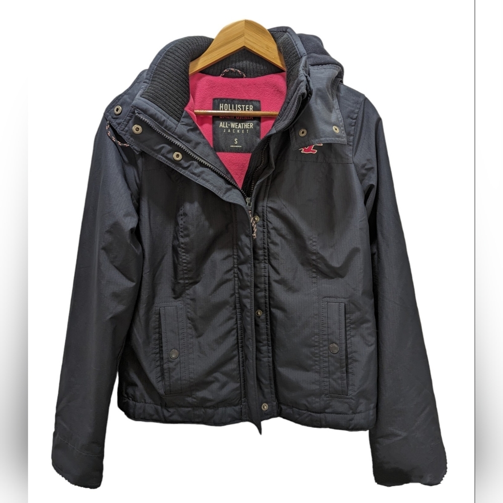 Hollister All Weather Jacket: Navy Shell, Pink Fleece Lining Size Small